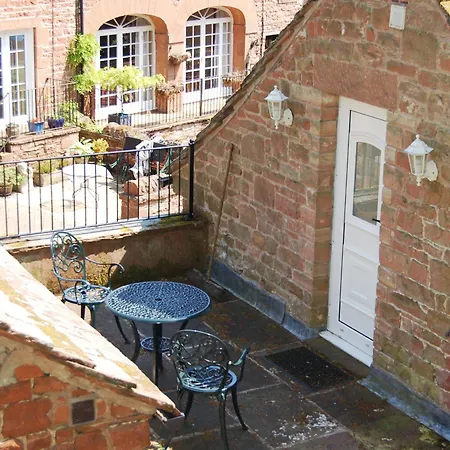 Woodstore 펜션 Lazonby